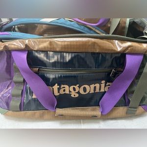 BNWT Patagonia Black Hole Duffel 40L